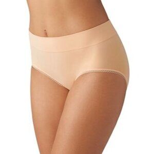 Wacoal Feeling Flexible Seamless Brief BIEGE SIZE SMALL NWT